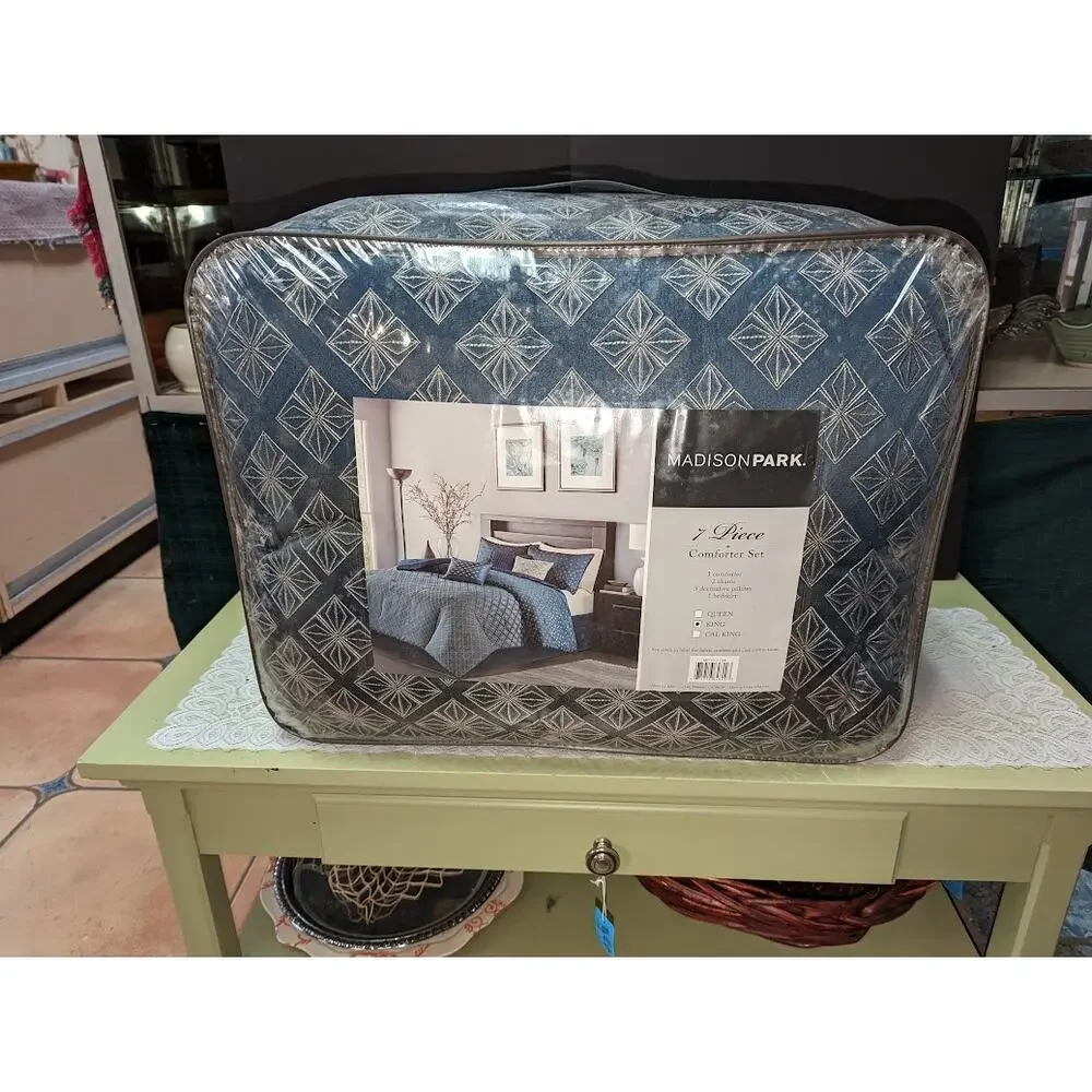 King Size Biloxi 7 Piece Comforter Set Blue Contemporary Madison Park MP10-3734